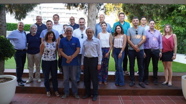 Χθες βράδυ αρκετοί ΝεοΚυματικοί συναντήθηκαν στον Πρωταρά και συζήτησαν τα επόμενα βήματα του Νέου Κύματος. Η Άλλη Κύπρος σχεδιάζεται από υπεύθυνους πολίτες με αγάπη για τον τόπο τους! #neokyma #iallikypros