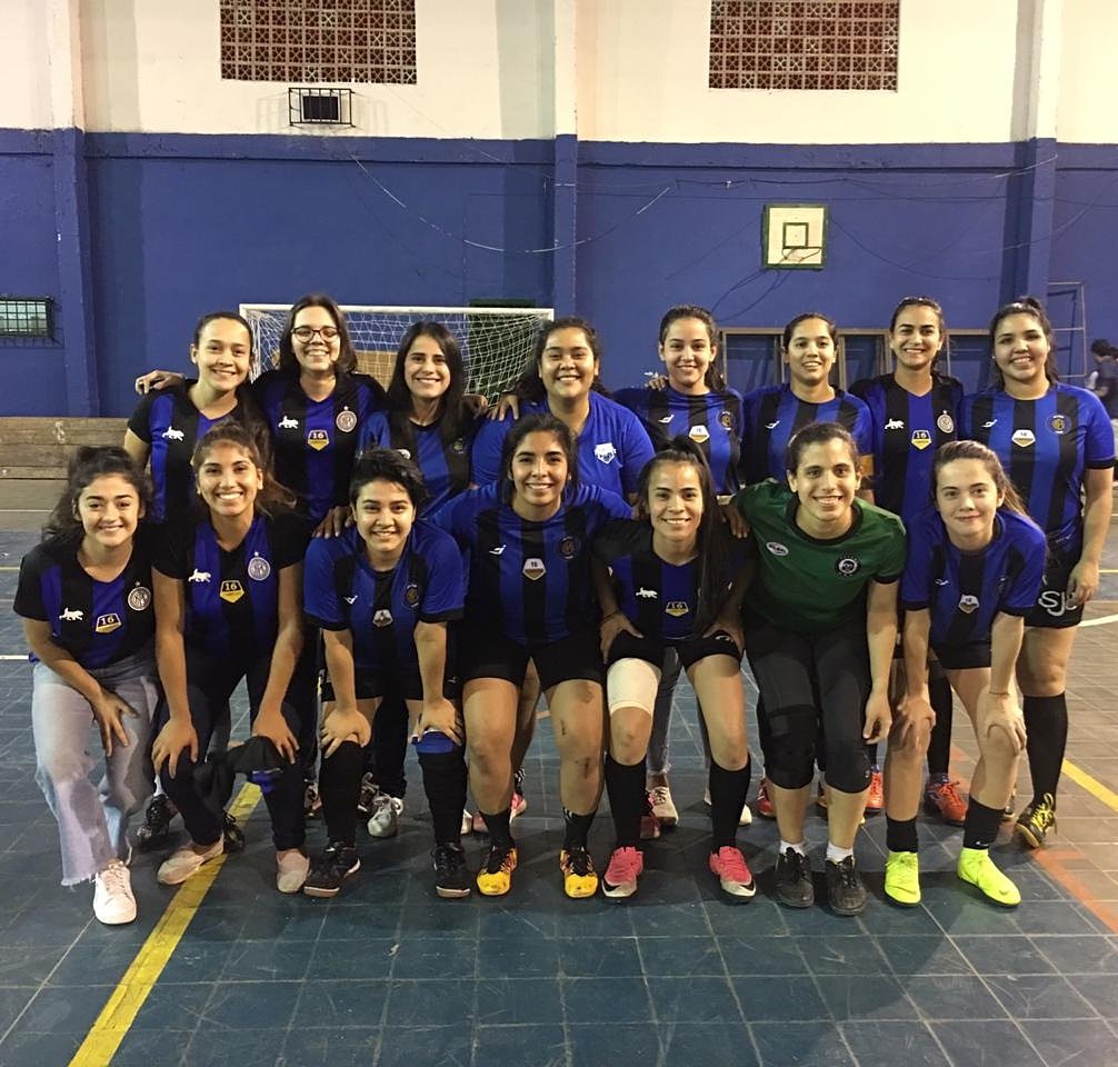 InterFemUNA's tweet photo. ¡Debut agridulce!
Sacamos un empate a 0 ante nuestras pares de Diestras en nuestro primer partido por el Torneo FFUNA, se nos escapó el triunfo esta vuelta pero hasta el bicampeonato no paramos 💪🏼
#PorLaSegunda #InteristaSoy 💙🖤 https://t.co/2xkYF80qxa