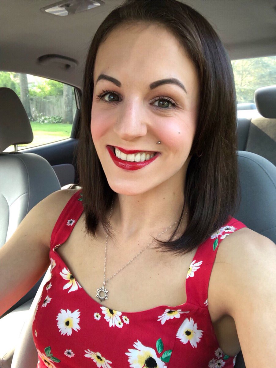 brightstarfans's tweet photo. Guess who starts rehearsals on Monday for their favorite musical? THIS GIRL!!! 🌟 @SteveMartinToGo https://t.co/WuUPEBHHBp