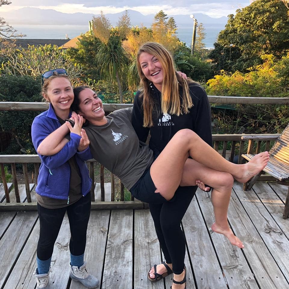 African_Campus's tweet photo. It's #ThrowbackThursday 💙

Welcome back Jenna Cheramie! Jenna, an Oceans Research intern from last year, is back visiting us. 

Jenna says that to describe her Oceans Research experience as the most incredible experience of her life, wouldn't do it justice.

#africancampus https://t.co/YLjYYunoLp