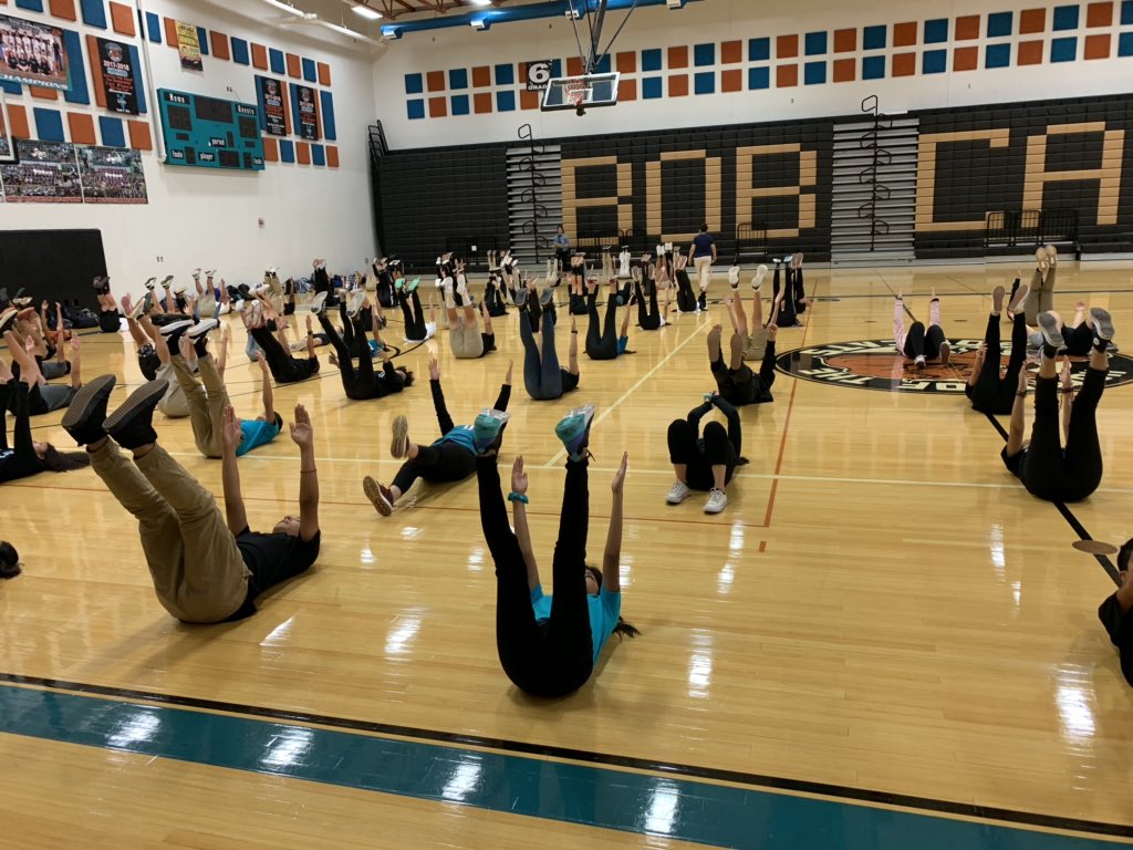 Odiaz_MPMS's tweet photo. A fumigar. Found some โdead bugsโ on the gym ๐ #TeamSISD #fusemove #bobcatpride https://t.co/g1FyCysueE