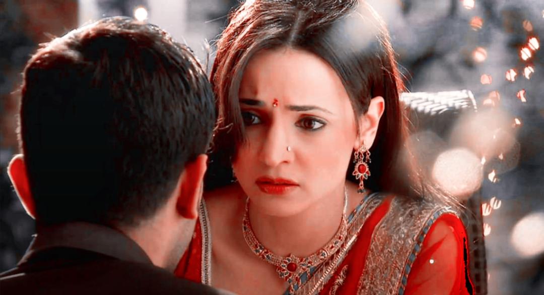 This scene P.S- Her grip on his suit  #BarunSobti  #SanayaIrani  #IPKKND  #Arshi