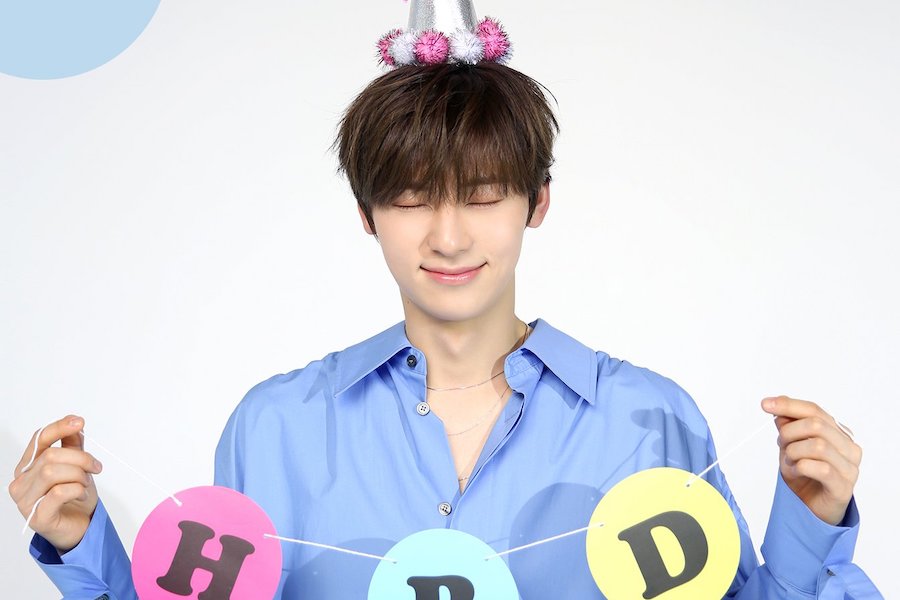 soompi's tweet photo. Love For #NUEST’s Minhyun Trends Worldwide On His Birthday #Happy_Minhyun_Day #한여름의_시작_생일축하해_민현아 https://t.co/WZS8liP6AH https://t.co/4ZwKVHwzuV