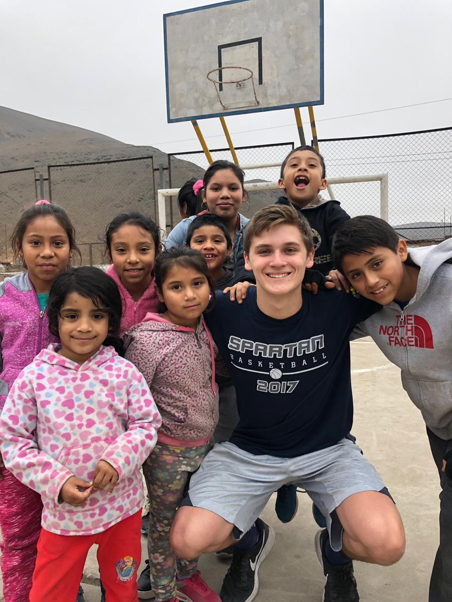 RoaminSpartans's tweet photo. Let the games begin!! Whose team will win?? #PV4Peru #SpartanNation #SpartanPride #bethechange #makeadifference #reachfurther #voices4peru
#RamyavsBellvsCartervsAddievsKayla https://t.co/VSqcjXRX92