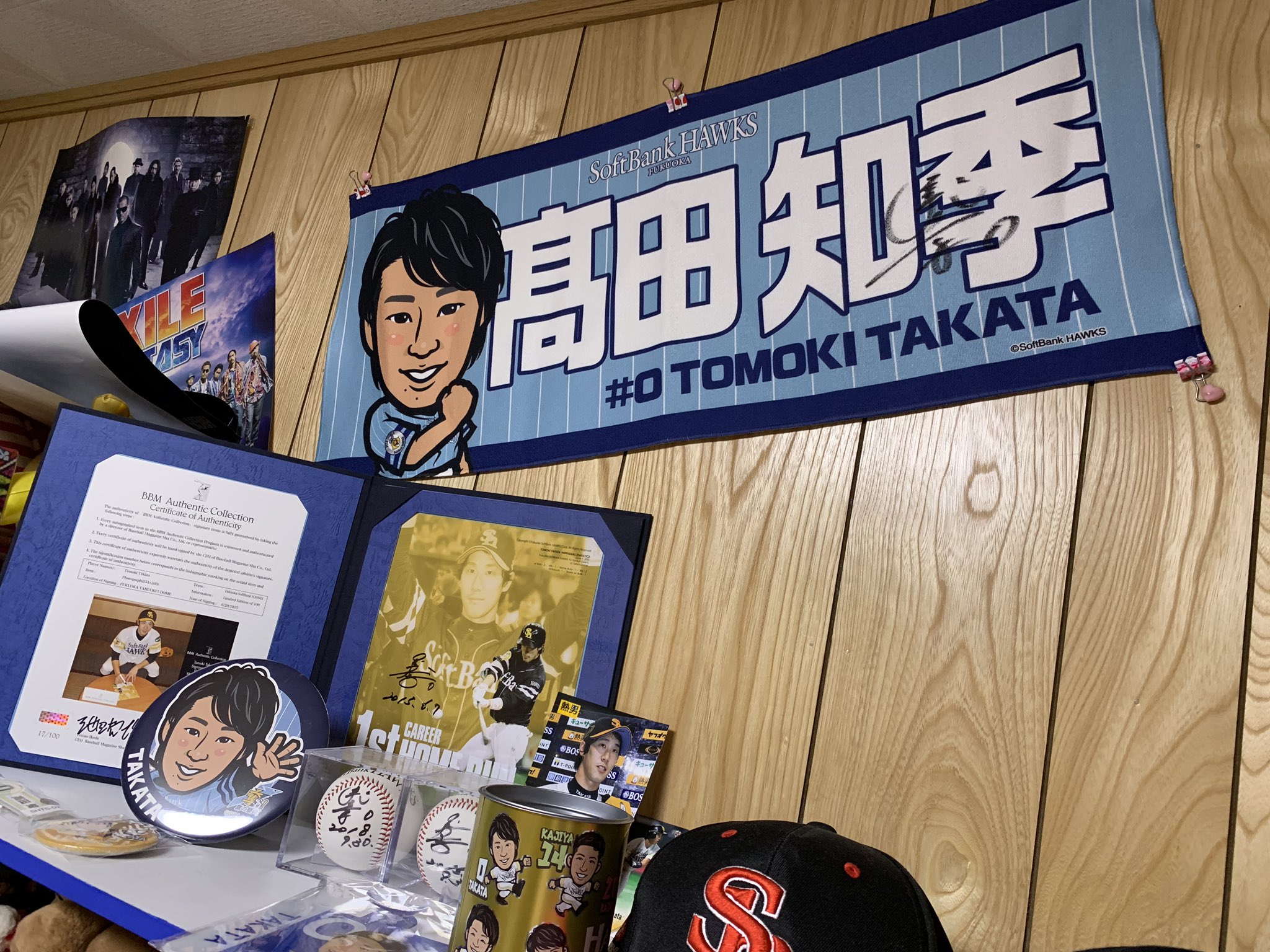 ちさと みなさん タオル ポスター 写真などを飾る時 飾り方に困っていませんか そこで 今回のおすすめはこちらっ こーすれば 本体に穴を開けずに済むのです 硬い画鋲をわざわざとらずとも 取り外し自由 持ち運びたいときはクリップから ちさと みなさん タオル ポスター 写真などを飾る時 飾り方に困っていませんか そこで 今回のおすすめはこちらっ こーすれば 本体に穴を開けずに済むのです 硬い画鋲をわざわざとらずとも 取り外し自由 持ち運びたいときはクリップから