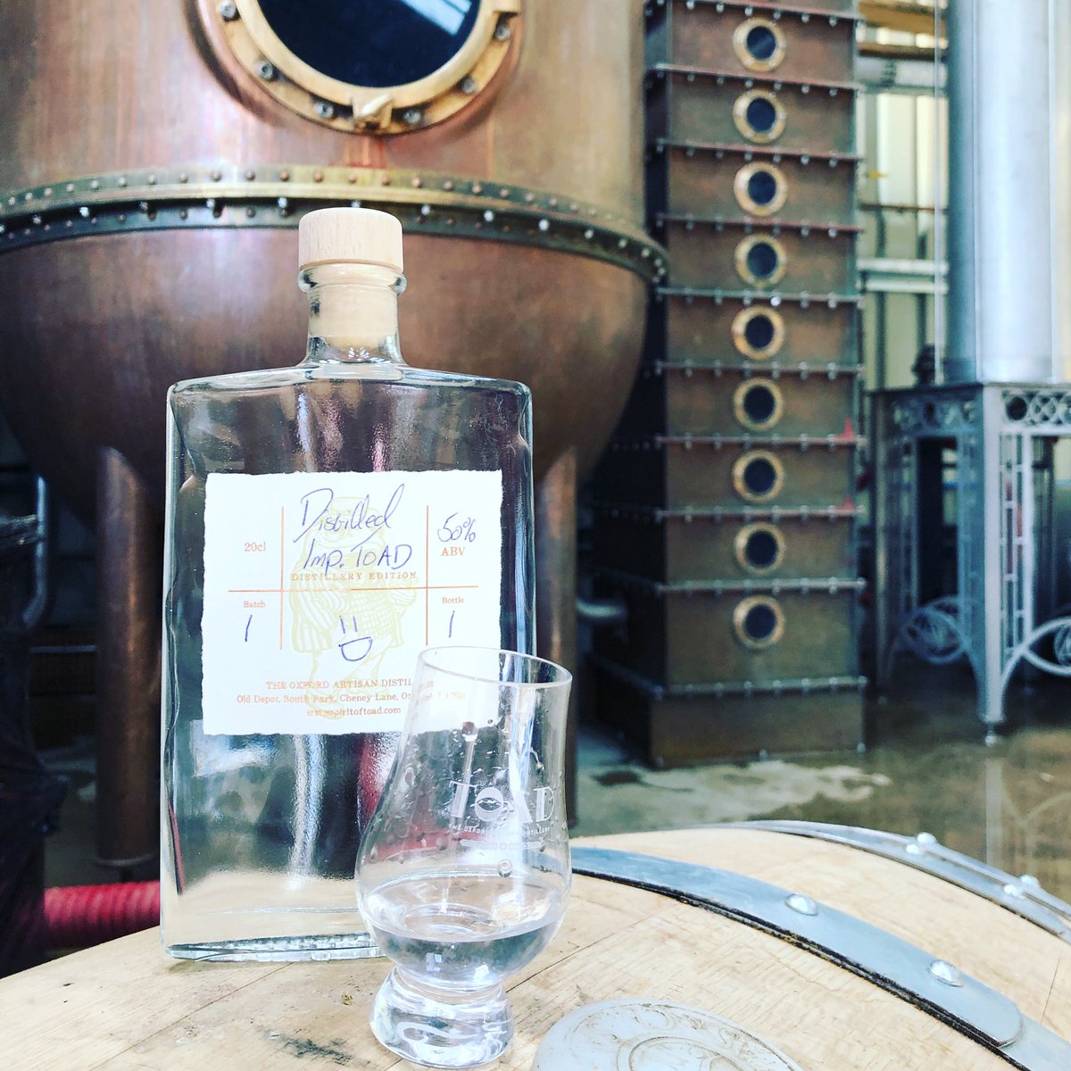 Just been to visit our friends at @thespiritoftoad, who have been busy distilling some of our imperial stout. 😀 To quote their head distiller, Cory, it’s ‘Tasting pretty damn good.’ 🙌 Watch this space. 😉
______________________________
#craftbrewery #oxbrew
#toad #whiskey