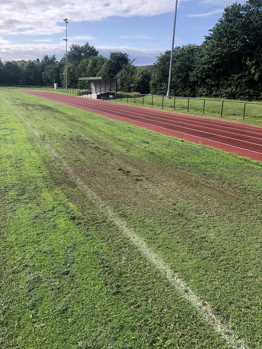 HutchisonVale's tweet photo. We’ve cut, watered, fed and lined the pitch the whole summer and 1 cut from you lot and this is the state you leave it in!!
How is this acceptable?
@Ed_Leisure https://t.co/CWyZk2B1B5