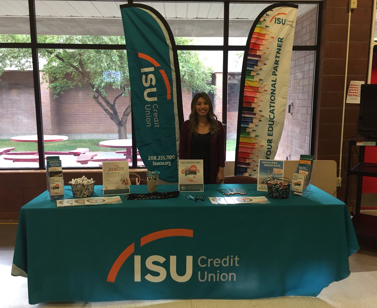 lookoutcu's tweet photo. It’s a great day at the @bjsd93 Wellness and Benefits Fair! If you are an employee of District #93, stop by Hillcrest High School to learn all about your wellness and benefit resources. Come say hi and and grab some fun swag! We will be here until 1pm! #isucufored https://t.co/qbV1ztBINi