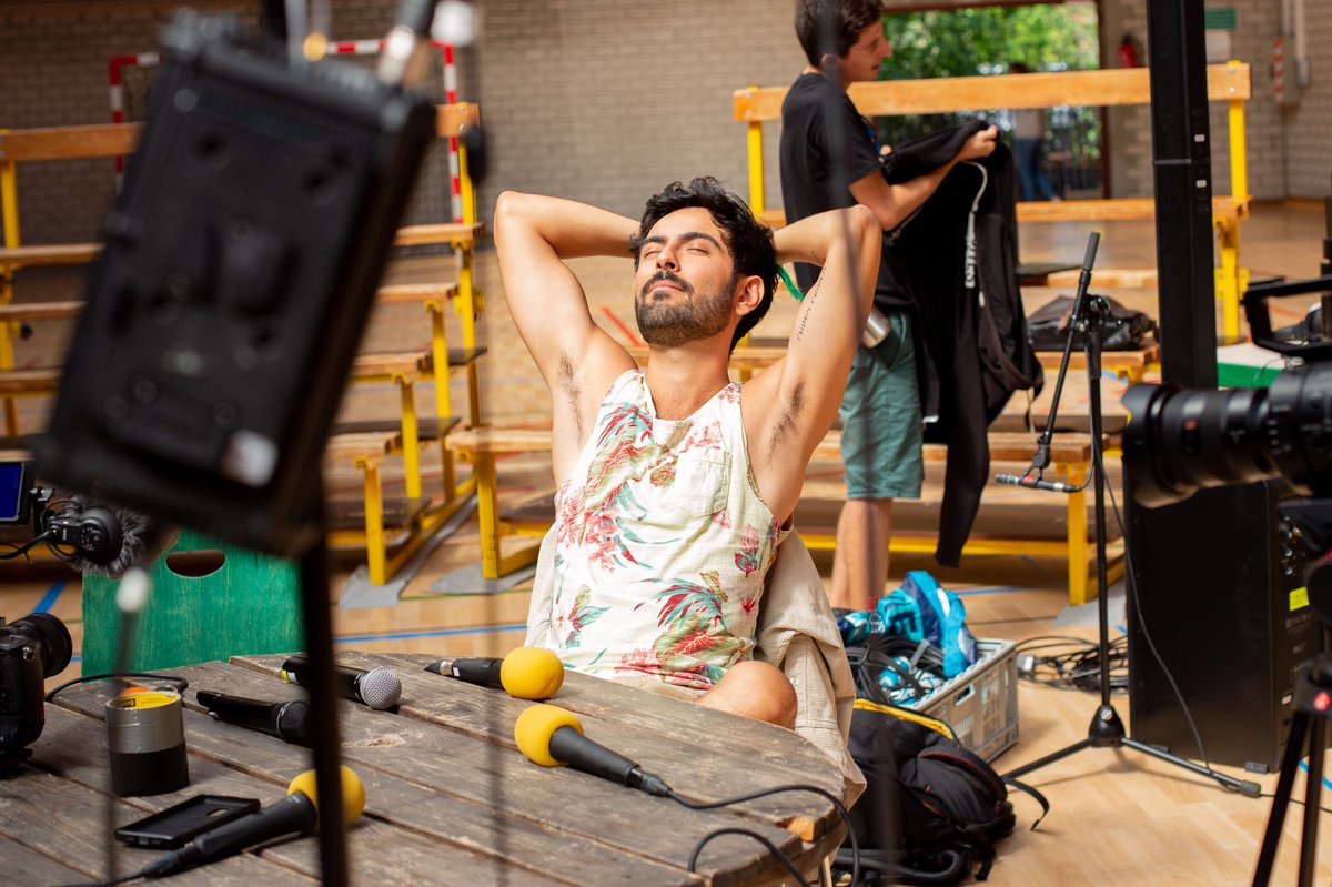 Y’en a qui bossent pour l’émission de ce soir au <a href="/campclimat/">Camps Climat</a>. 😛
Rendez-vous en direct ce soir à 20:30 sur YouTube et Facebook !