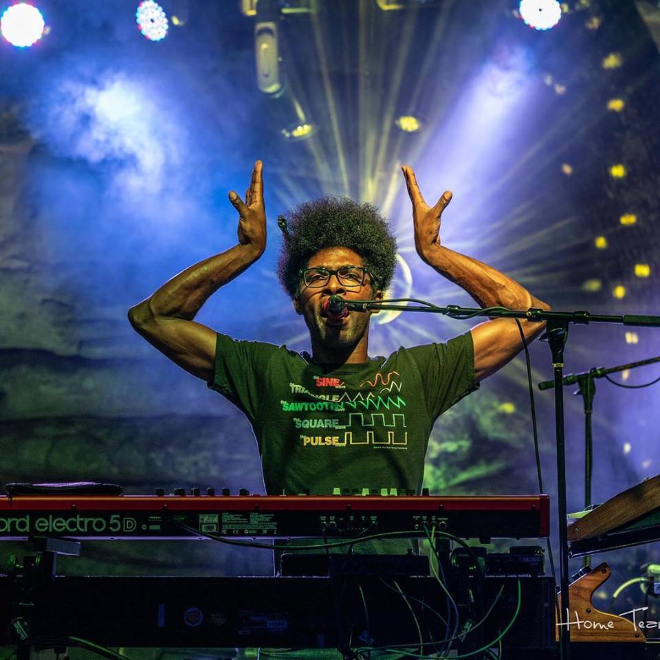 LarimerLounge's tweet photo. 📣 TONIGHT 📣 Don't miss @theFRITZmusic + @_universalsigh at Larimer Lounge with @TreehouseSanctm! Tickets are available online or at the door >> https://t.co/n5ClZCkBfh https://t.co/wotct5Yv48
