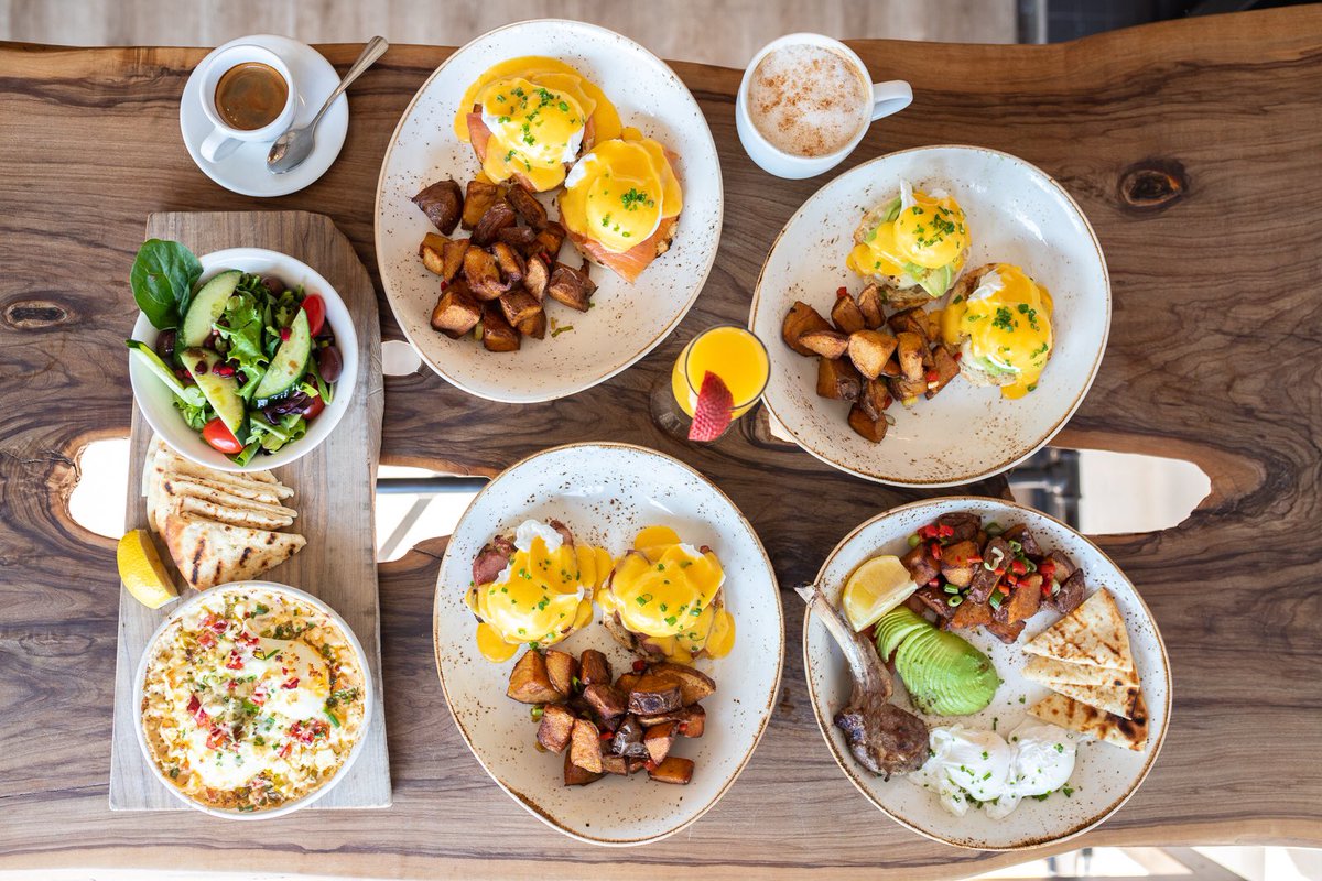 EvooGK's tweet photo. Have you got weekend brunch plans yet? 👀 
#otteats #myottawa #ottbrunch https://t.co/6HCpDV1SGv