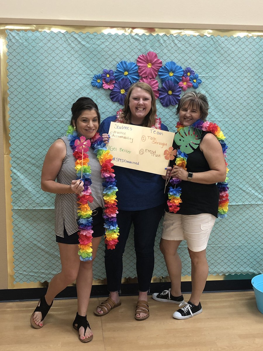 MissFeind's tweet photo. #7HillsSped is making commitments to our students and to each other this year! @mheffington #7HillsLEADS #13TrustBehaviors @7HillsBlackburn https://t.co/Gn3lVcC1eB