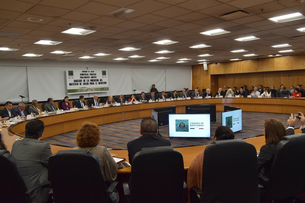Seguro_Popular's tweet photo. La Comisionada Ivonne Cisneros, destacó que el Instituto de Salud para el Bienestar dará vida a un Sistema de Salud de Derechos, eliminando toda desigualdad en el acceso y sustentado en un financiamiento solidario.

Audiencias públicas para la creación del #INSABI @Diputados_mx https://t.co/DMR8qD6uCj