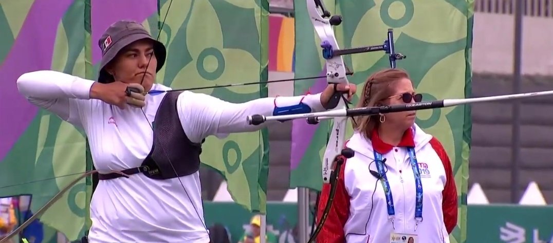 DeporteOlimpMx's tweet photo. #Lima2019 🇵🇪 #TiroConArco 🎯 🏹

Alejandra Valencia 🇲🇽 vence a Erin Mickelberry 🇺🇲 en flecha de desempate y avanza a Semifinales.

La arquera mexicana enfrentará en semifinales a Ana María Rendon 🇨🇴 el próximo Domingo a la 1pm. https://t.co/WNUxsS3zty