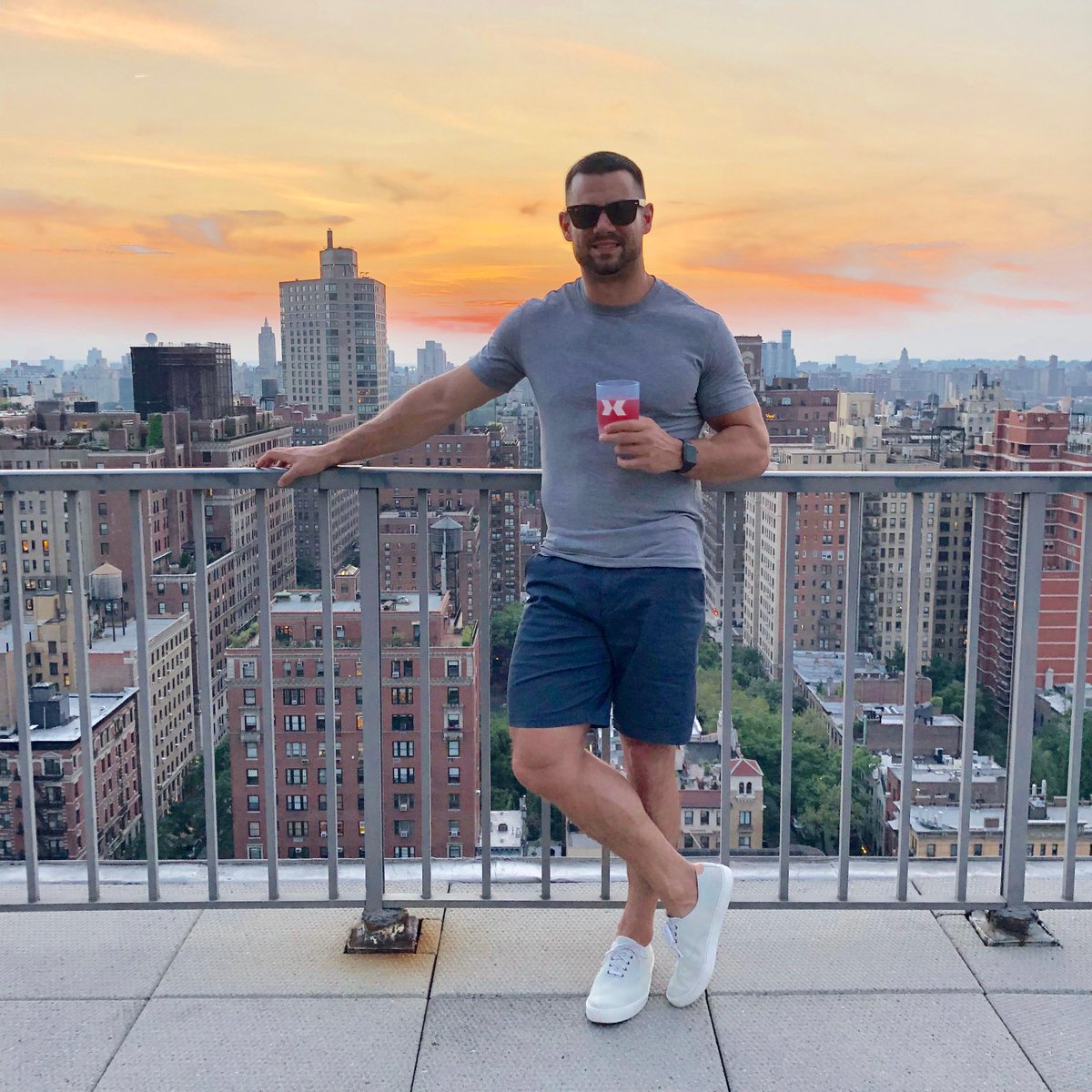 drinkxtend's tweet photo. "Work, play, recover" is our motto for summer. As you gear up for the weekend, how will you celebrate all your hard work? 📷: forzag #WorkLifeBalance #WorkPlayRecover #WorkHardPlayHard #XTENDMixology https://t.co/tASNllQr8e
