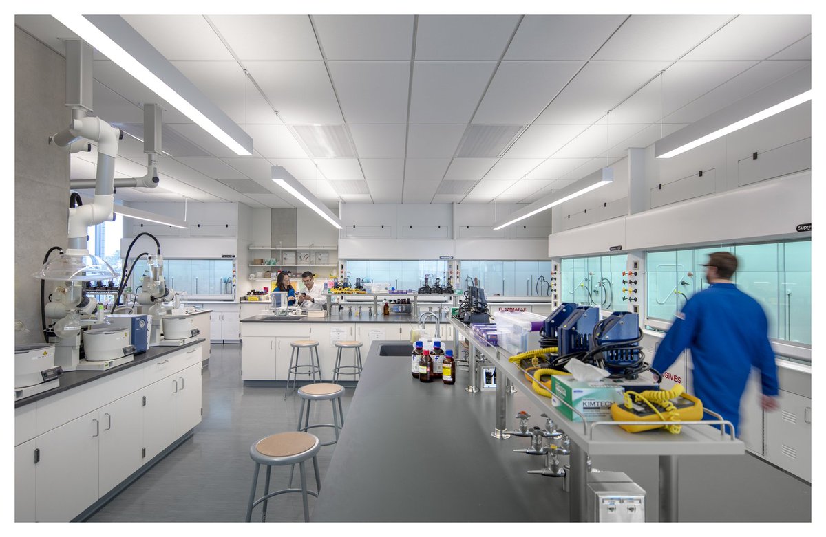 SDAFinfo's tweet photo. .@COArchitectsLA thank you for leading SDAF on an informative architecture tour of the UCSD #TataHall for the sciences. A scientist-led behind-the-scenes tour through the Nuclear Magnetic Resonance (NMR) facility was amazing. #LookDeeperUCSD https://t.co/eRgr4hXQHN