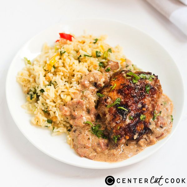 CenterCutCook's tweet image. Chicken in Creamy Bacon Sauce: centercutcook.com/chicken-in-cre… #food #recipes #chicken #poultry #meat