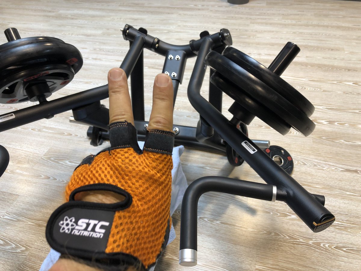 laf2_laf's tweet photo. Une bonne séance today #sportezvousbien
#capmalo
#sunform
Kiss 🏋️♀️👅😉💦💦💦🤙🏼🤙🏼 https://t.co/16hwYZHvnw