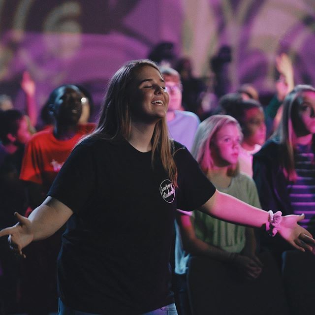 thejstudents's tweet photo. We had the best time worshipping with you at First Wednesday!! We invite you to come hang and worship with us Sunday at 10:00AM! 🥳🙌🏾🙌🏻🎉 https://t.co/EVRFMEZRvR https://t.co/hUfqIZ10xL