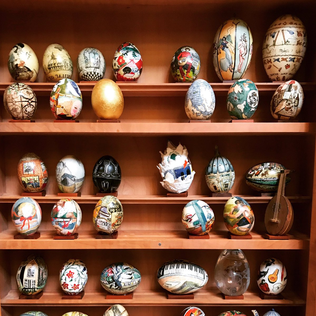 ArtWorkersGuild's tweet photo. FINAL CALL FOR SUBMISSIONS!
Closing date for the @ArtWorkersGuild Table Top Museums is Friday 23 August 2019.
If you have an interesting or quirky collection, be it large or small please come + share it with us! To enter: https://t.co/IRF0nMacC9
#tabletopmuseum #openhouselondon https://t.co/A6ZKJasjio