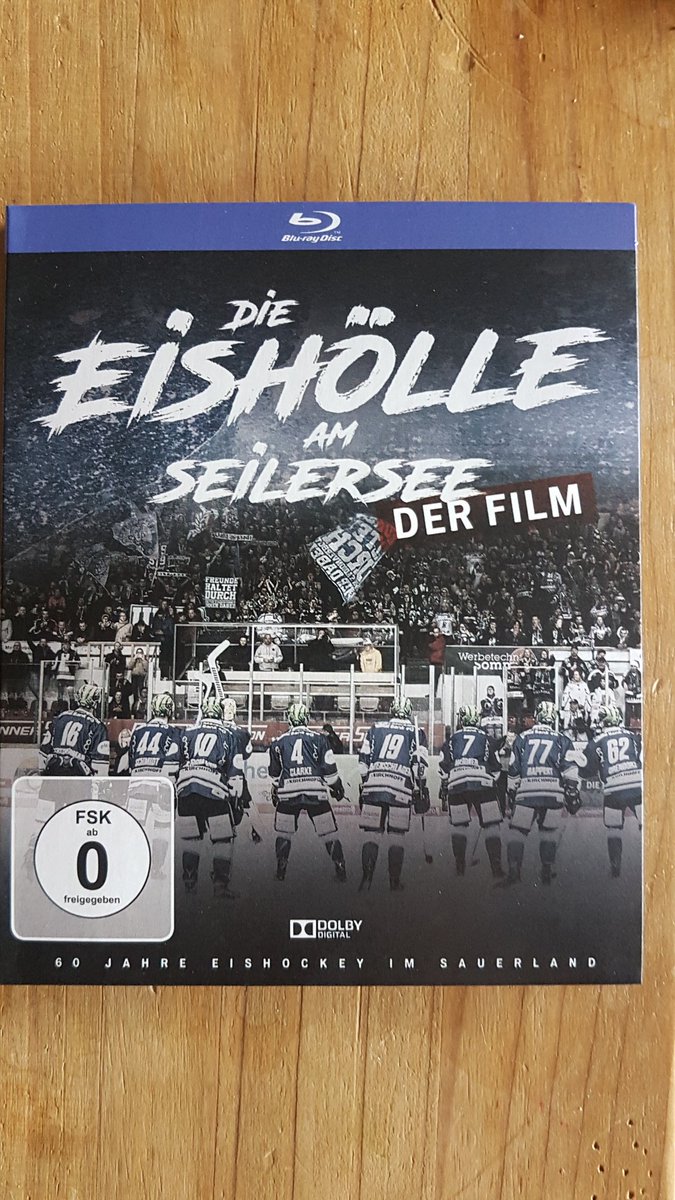 RalphBrink47's tweet photo. Endlich angekommen... #eishölle #nurderiec #seilersee  @IEC_Roosters https://t.co/kcMToBkT0y