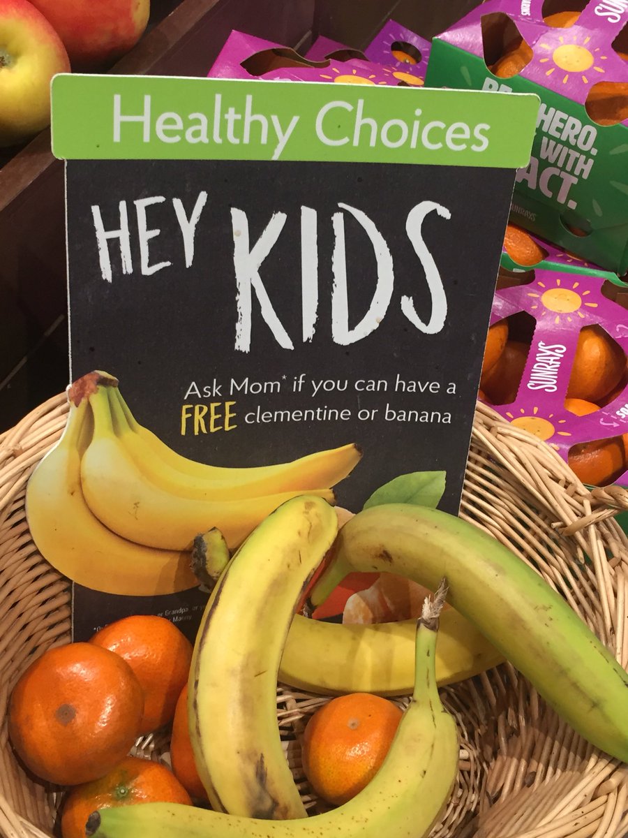 targot22's tweet photo. @TheFreshMarket I know you aren't aiming for sexism here ... and hopefully you have some dads/aunts/others taking kids to the grocery store in the 21st century. Would be nice if signage didn't reflect sexist gender roles. https://t.co/q4aalGcUzF
