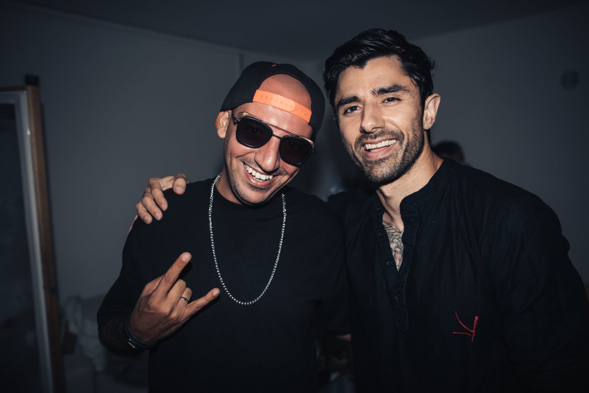 KSHMRmusic's tweet photo. My friend and talented @DharmaWorldwide artist @mr_black_music. Who remembers our collab #Doonka?

Watch &amp; Listen ⇢ https://t.co/bCvZHxIlNC https://t.co/xhWLg2TvHi