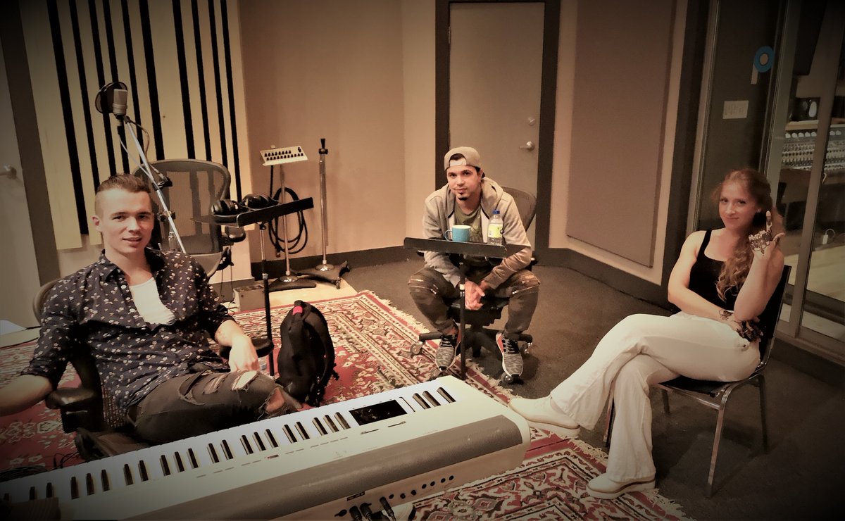 songwritersofCa's tweet photo. Day 2! #ProSongWorksTO Can’t wait to hear all the music being made this week! 🎼 
All possible through @CdnHeritage @SOCANFoundation @SlaightMusic 💙 https://t.co/Vqmjb5RrjB