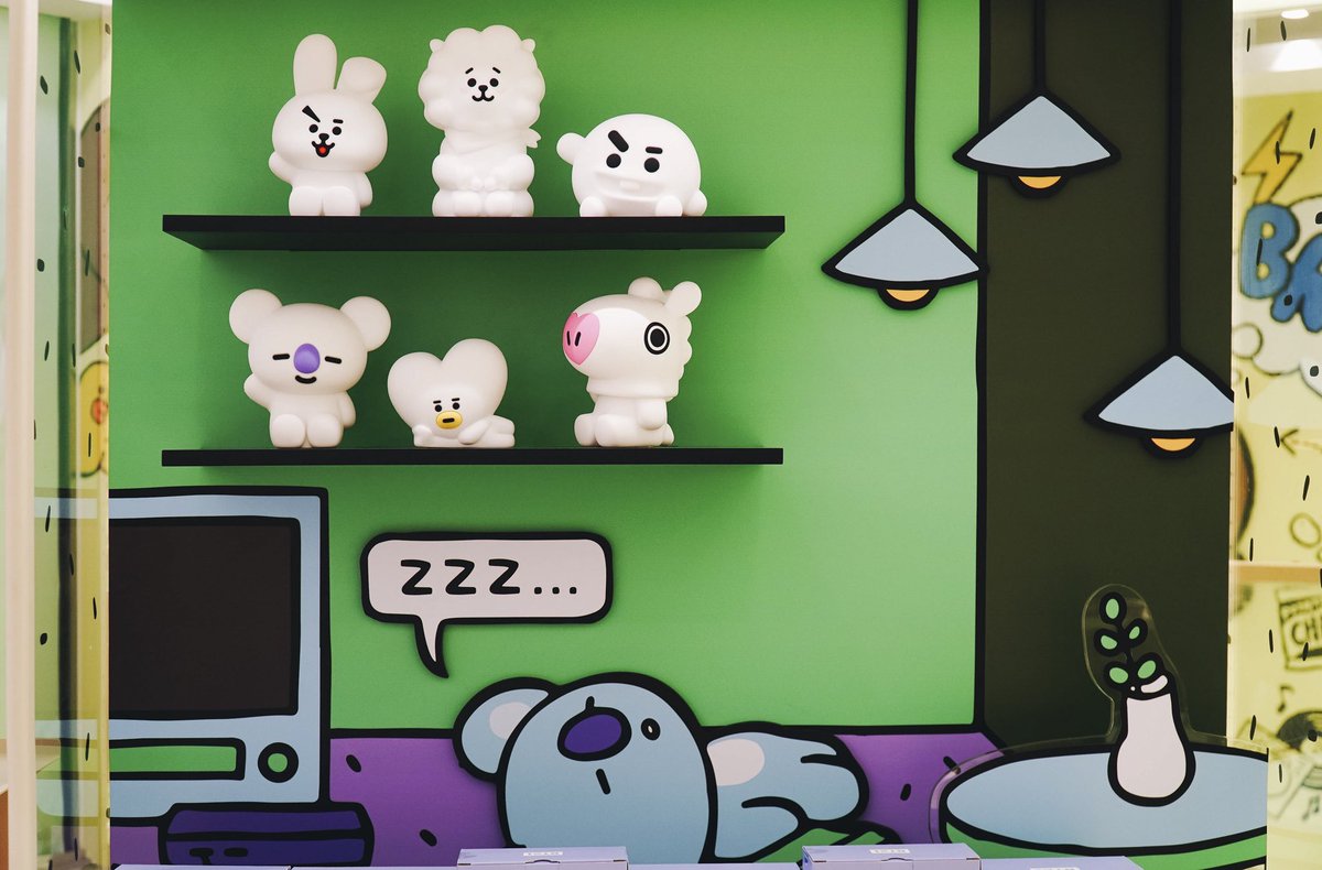 BE_BTSGALAXY's tweet photo. • 080819 | Twt | @BT21_ •

Pose mignonne, check ☑️
Humeur excitée, check ☑️
Cadeau spécial, check ☑️

PLUS D’INFO
👉https://t.co/sjiXFlzJcs
📍 437, Gangnam-daero, Seocho-gu, Seoul

#PitAPat #8Aout #OnSeVoitLaBas
#LINEFRIENDSSTORE #BT21 #J_1 #Gangnam https://t.co/CGn2eyeV49