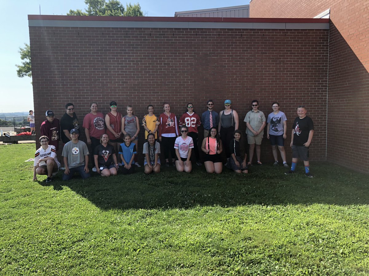 FCMajorettes's tweet photo. Band Camp Week 2: Day 4 Jocks VS. Nerds Day ๐ค๐๐๐#fcmajorettes19 #bandcamp #jockvsnerd #finaldayofcamp https://t.co/nZVZahPxZ2