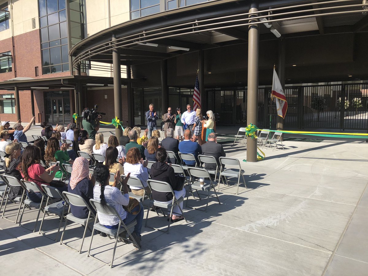 #Congratulations to ALL at the opening of #srvhs ‘s new Building B! Spectacular student and community support + an amazing facilities team = a building that will benefit generations to come! Here’s to the #classof2020 and — a century from now — to the #classof2120 ! @SRVUSD1 :)
