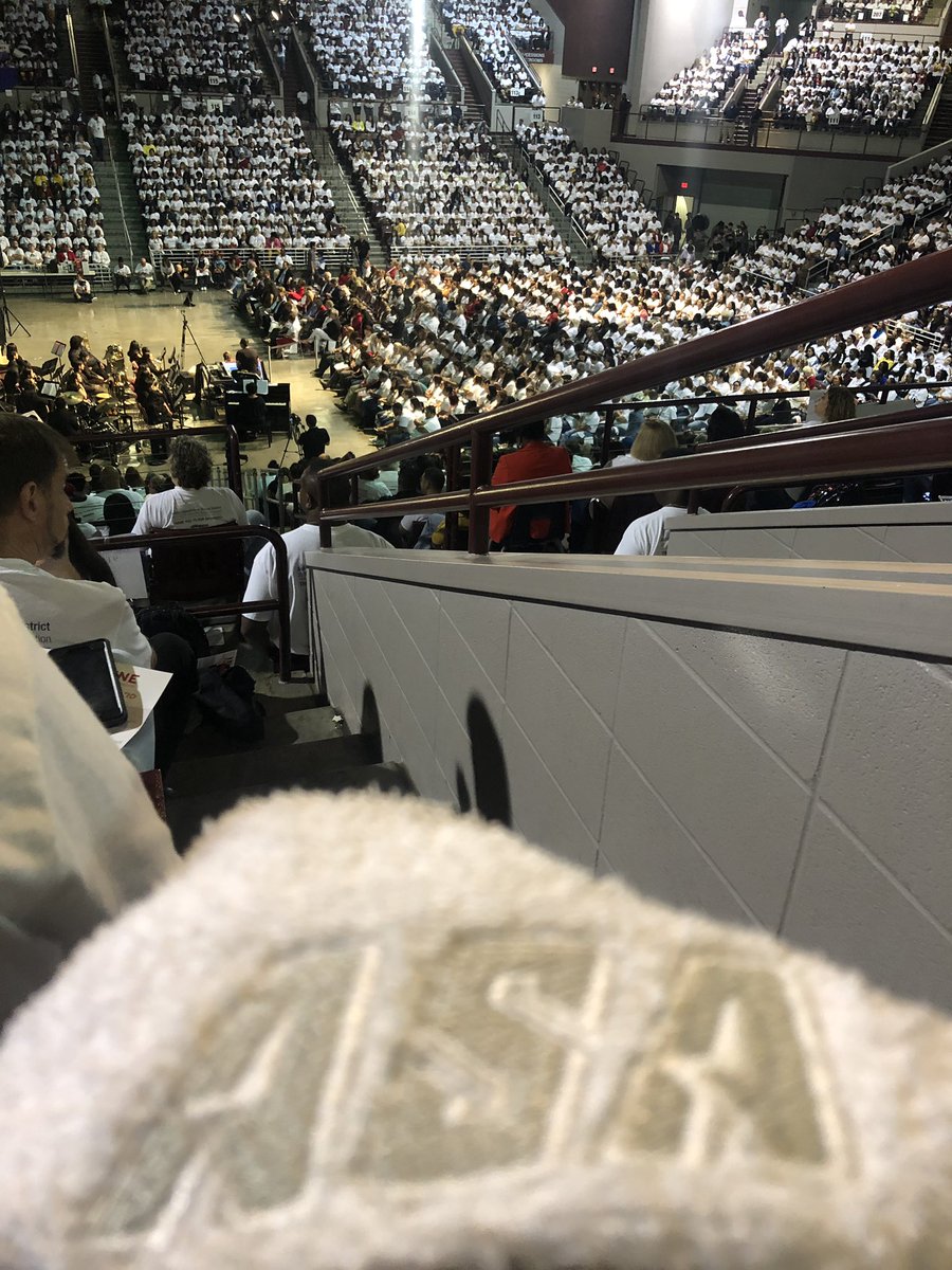 asa_youth's tweet photo. #WeAreASA #ThisIsASA at the @AldineISD convocation! Inspired! #WeAreAldine https://t.co/BVHqc6OaR9