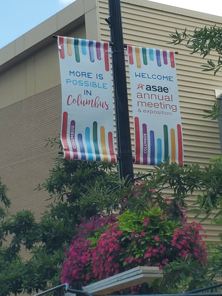 KariLux's tweet photo. It's all happening! #ASAE19 @ASAEannual @ExpCols #expcols https://t.co/bTGXvVbZRm