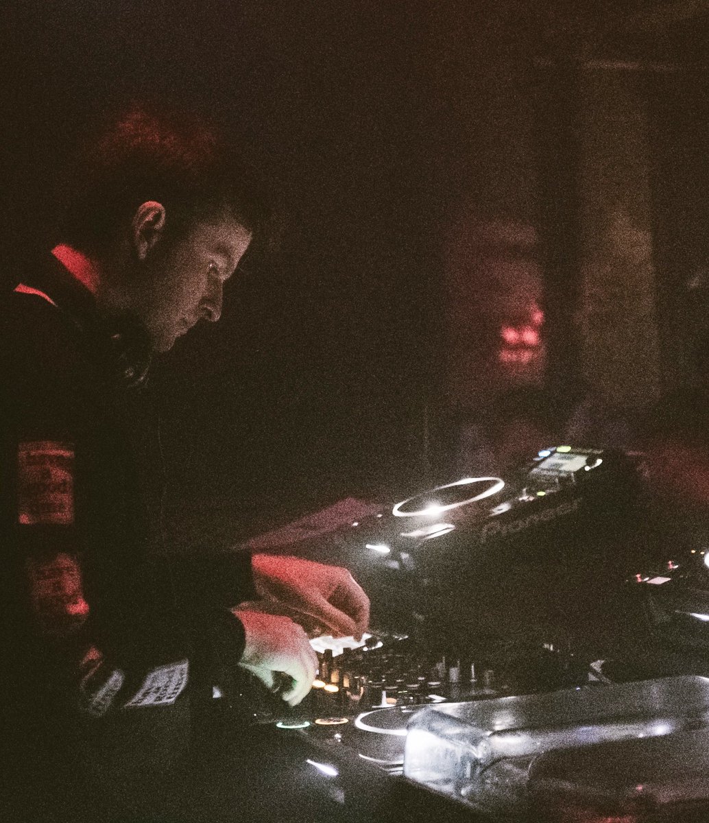 FIRE on last night’s @KISSFresh show ⚡️ <a href="/KC_Lights/">KC Lights</a> <a href="/JaxJones/">Jax Jones</a> <a href="/kidekomusic/">Kideko</a> <a href="/Trutopia/">TRUTOPIA</a> <a href="/GeorgeKwali/">George Kwali</a> <a href="/FriendWithin/">Friend Within</a> &amp; plenty more 🔥🔥🔥🔥🔥