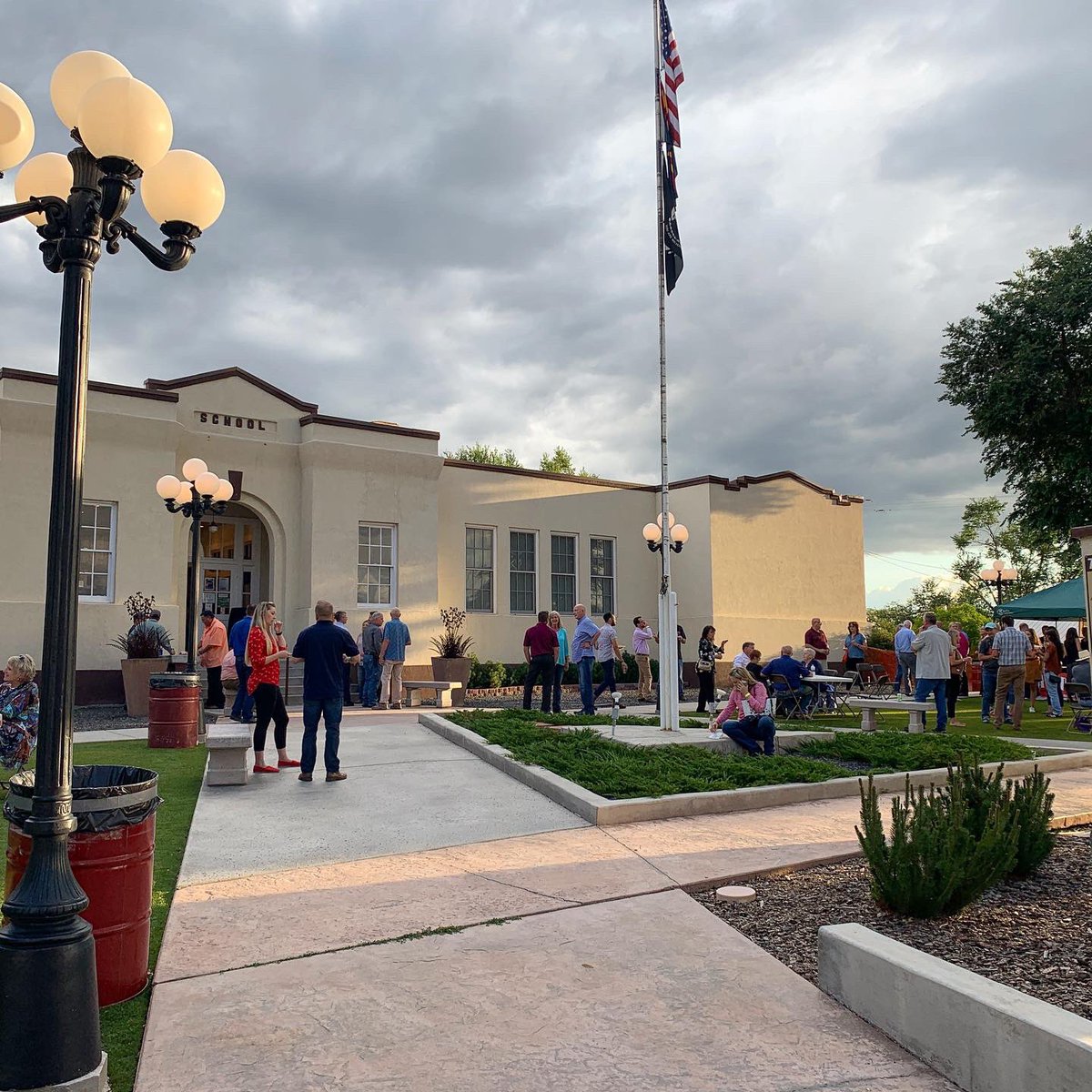 stewart_az's tweet photo. Great to be back at the annual @LocalFirstAZ Rural Policy Forum with @ALHStewart representing @AZTourismNews &amp; @apsFYI! #SpringervilleAZ #EagerAZ #RuralAZ #Arizona https://t.co/kULcpvBxTy