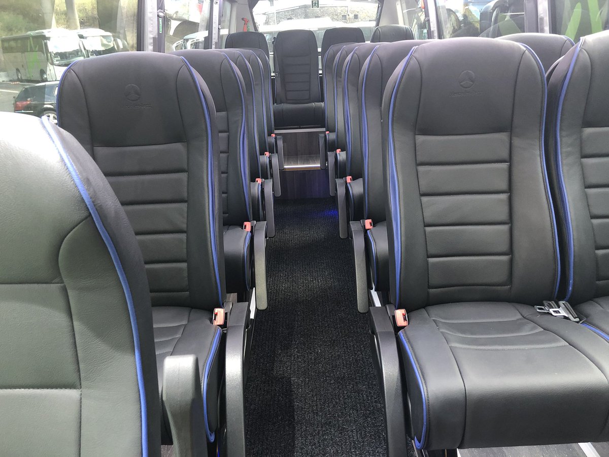 andorrabybus's tweet photo. ๐ฆ Estrenem un nou ๐ vehicle #Mercedes #sprinter519 #Spica @microbus-carbus, demร a les 5 hores, ja realitzarร la lรญnia dโ Andorra/Barcelona aeroport ๐๐
.
.
#Andbus #renovantflota #nonstop #ensagradaviatjar #AndbusClass https://t.co/HG4Pu1hjil