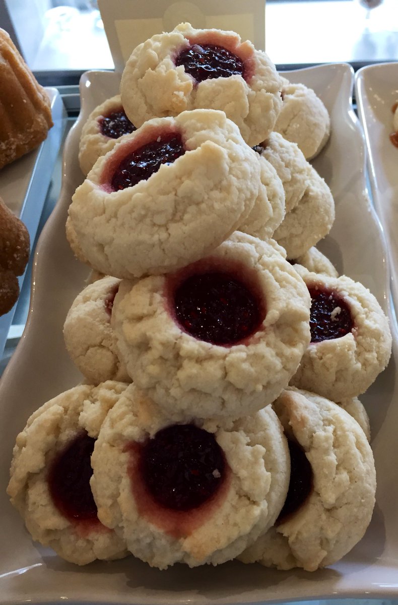 Cloud9NewWest's tweet photo. Raspberry Thumbprint Cookies. Into the oven &amp; ready for you to enjoy! Have a great Thursday!😀 

#raspberrythumbprintcookies #thursdaybaking #CCACeliac #theceliacscene  #events_newwest #rivermrkt #dailyhivevancouver  #downtownnewwest #georgiastraight #vancouverfoodster https://t.co/ulQbDYjUVc