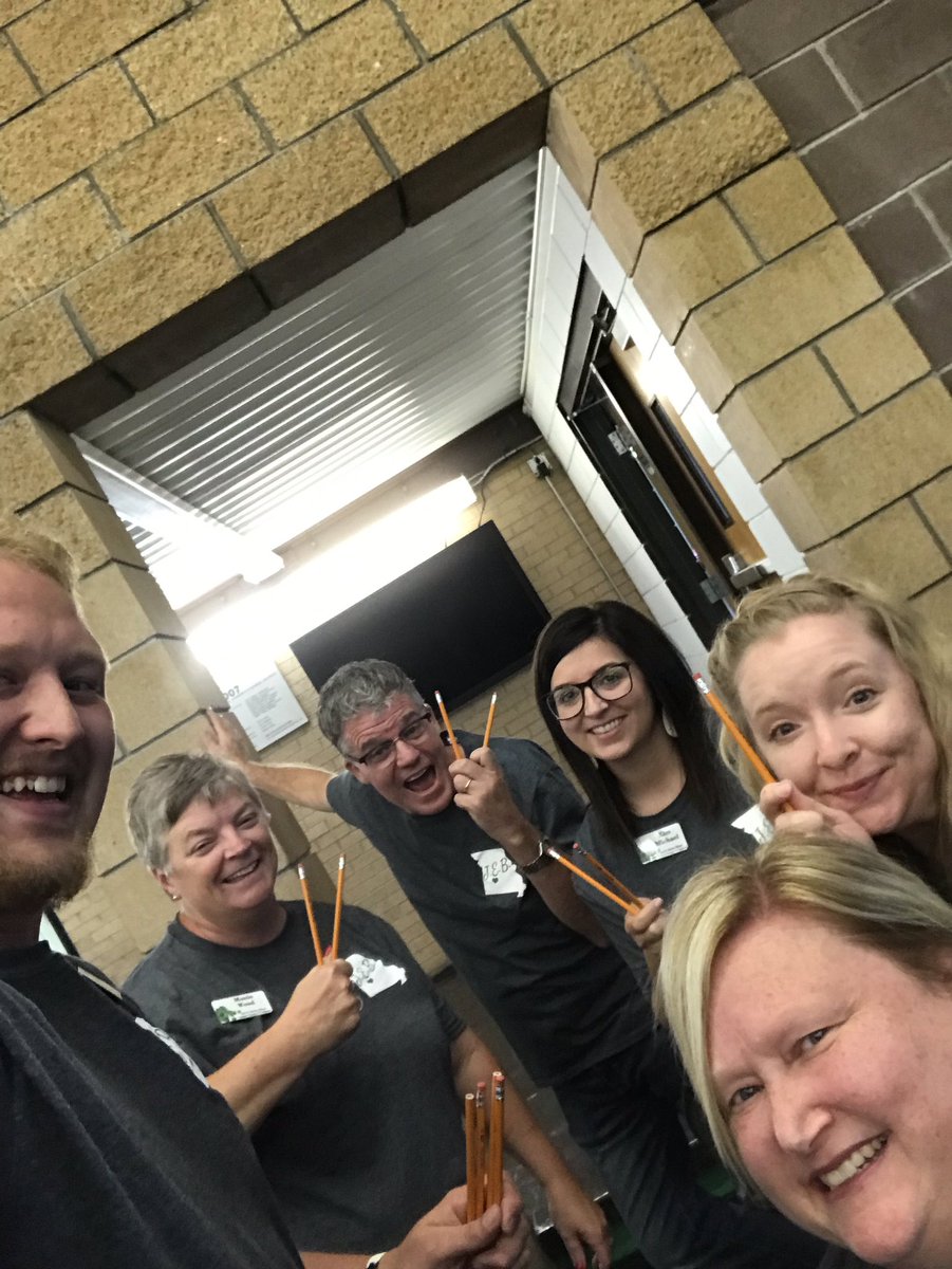 lcdc90's tweet photo. Third Place in the Pencil Challenge! ✏️ #backtoschoolpencilchallenge @jebc5 @CogdillAmy @rdjennings3 @coachwoodcubs @lalahelton @RSproat https://t.co/mK4T69xfnp