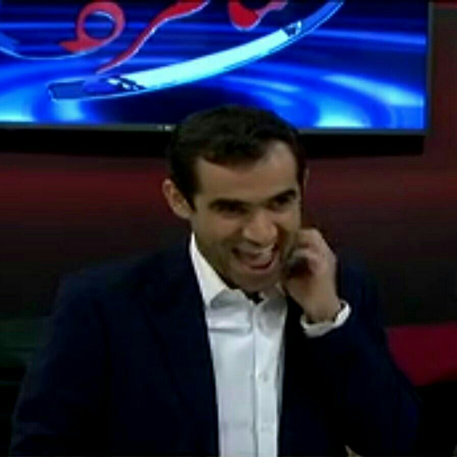 Moslehmh's tweet photo. به نظرتون این خنده واسه خدمت به نظام سلامته یا فقط واسه رسیدن به یه هدفه که اونم تخریب قشریه که عمرشونو پای سلامت مردم گذاشتن؟
#سیمای_ضد_سلامت https://t.co/LTDe7VFpWW