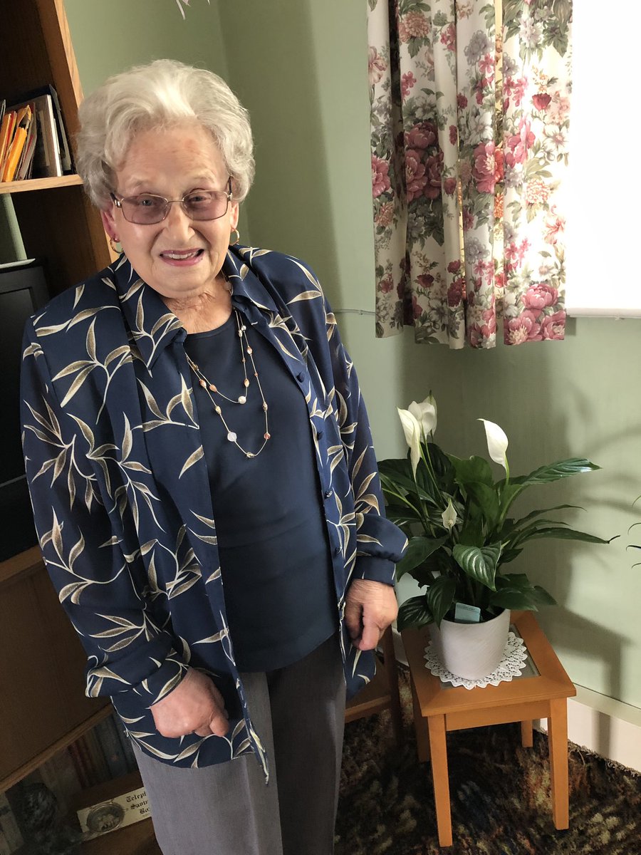 Thank you @RedCrossNorth for treating Edith to a stylish 93rd birthday @TheOldBill1 , she has thoroughly enjoyed it. #grateful loved her plant too #celebratingtogether #reducingsocialisolation @amandampalin @ward_judith