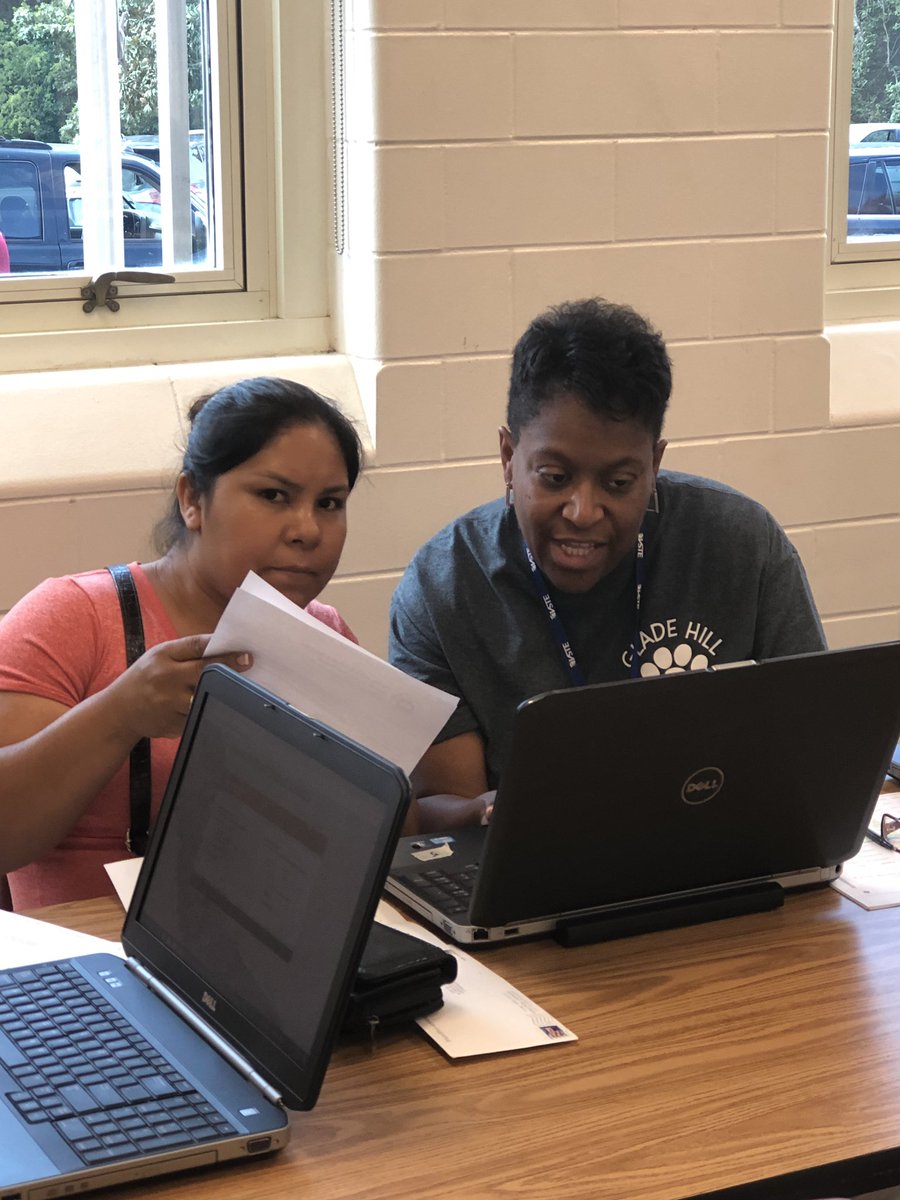 GHillPandapower's tweet photo. Welcome back! We are excited to see all of the students and parents! Business day is in full swing at Glade Hill Elementary school! #fcpsva #businessday #gladehillrocks https://t.co/fYYUJbl1ls