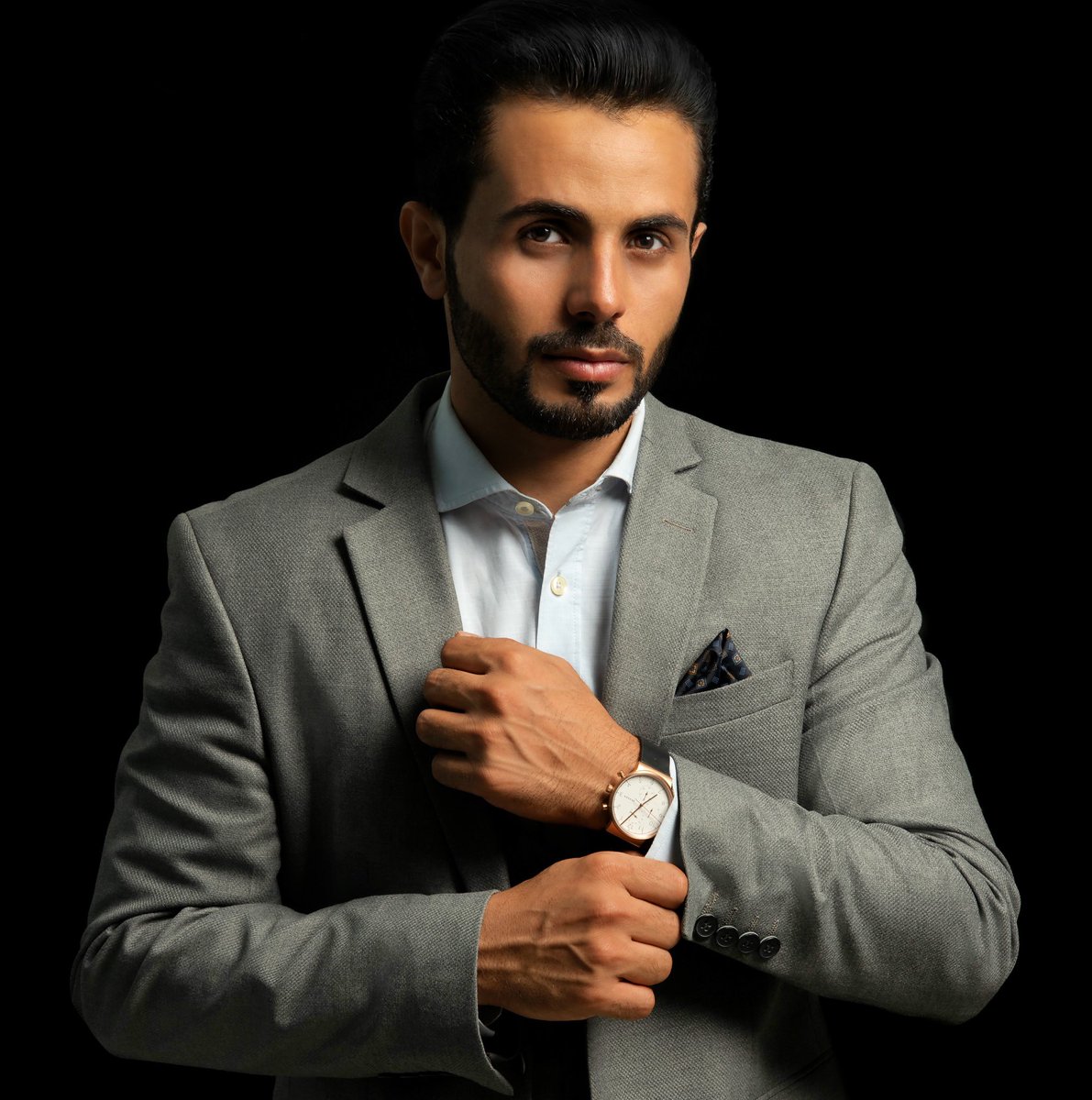 اسعد الله ايامكم بالخير والعافيه
#جمعة_مباركة