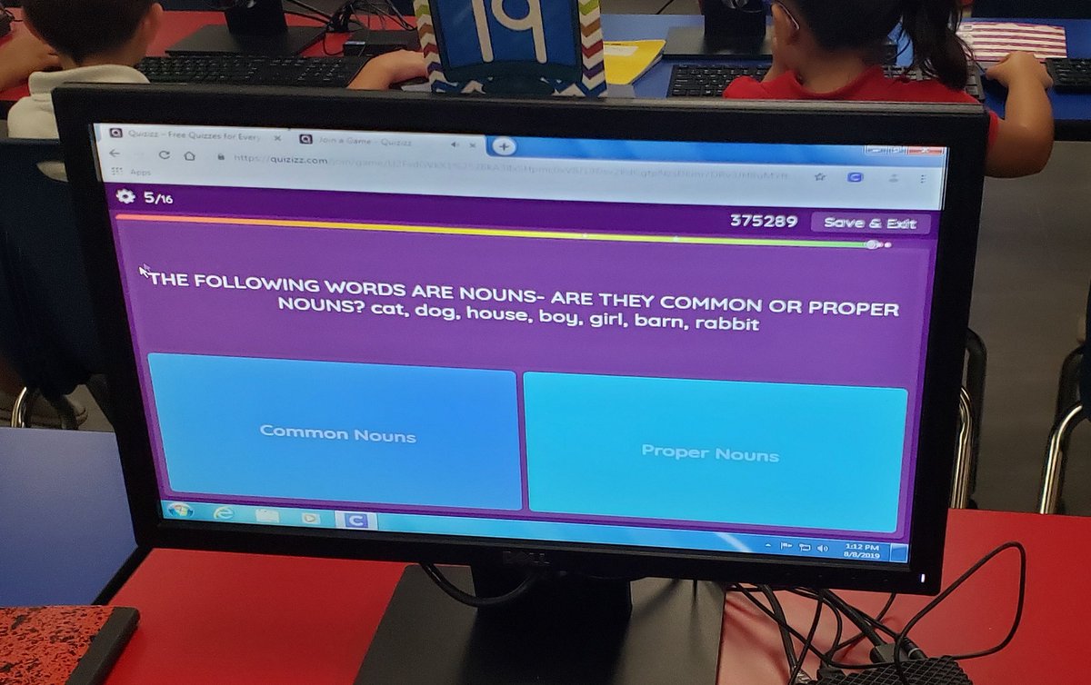 SAguirre_RES's tweet photo. Ms. Sandoval engages scholars with  Quizizz! A little competition while learning 👍 #BuffaloStrong #TechnologyStrong #TeamSISD #Quizizz https://t.co/eHgFOu4hOo