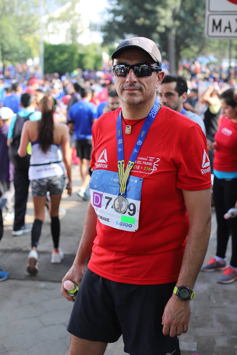 BobbyChannels's tweet photo. @PDRcom yo no me ando sacando fotos durante mis carreras, está fue del medio maratón del día del padre https://t.co/E8cXKXFBIx