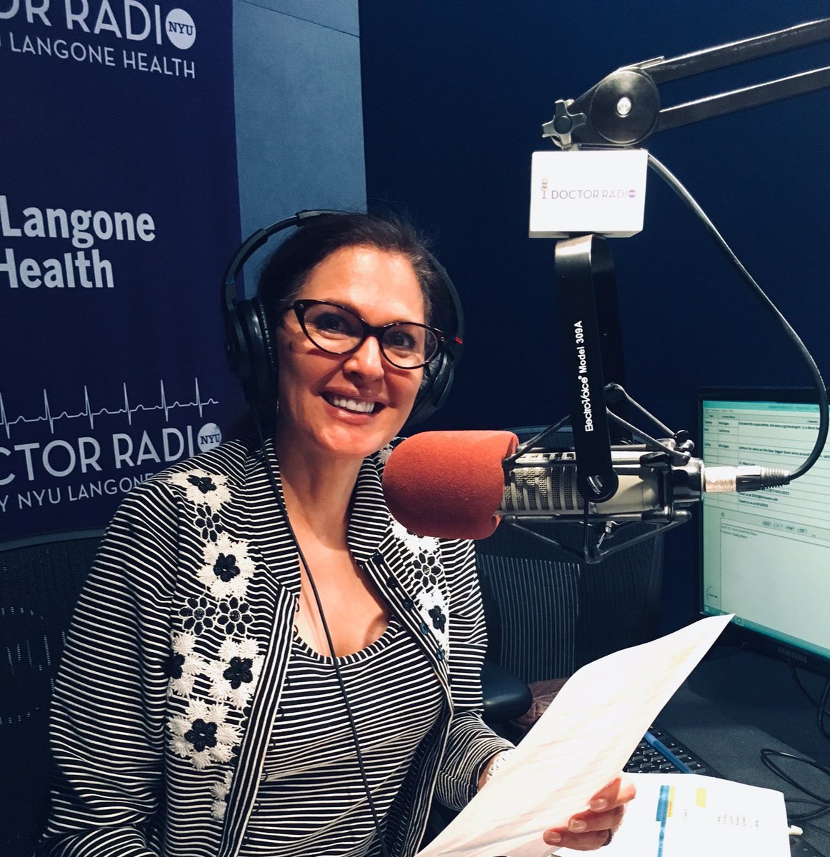 The doctor is IN! taking calls on anything skin, hair and nails @NYUDocs (877)698-3627 
#dermatology #ASDSskinMD #doctorradio