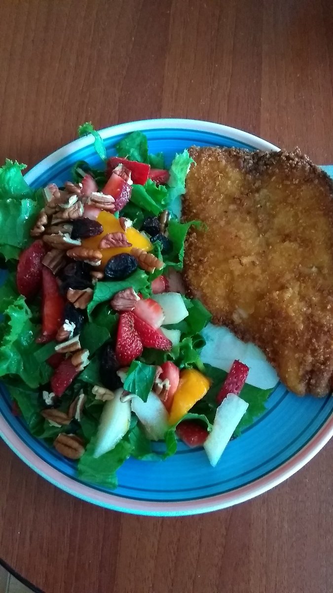 ireri_velazquez's tweet photo. Mi mami me conciente. 😋 #comidatime 🍽️ https://t.co/Nq4XmbbdPm