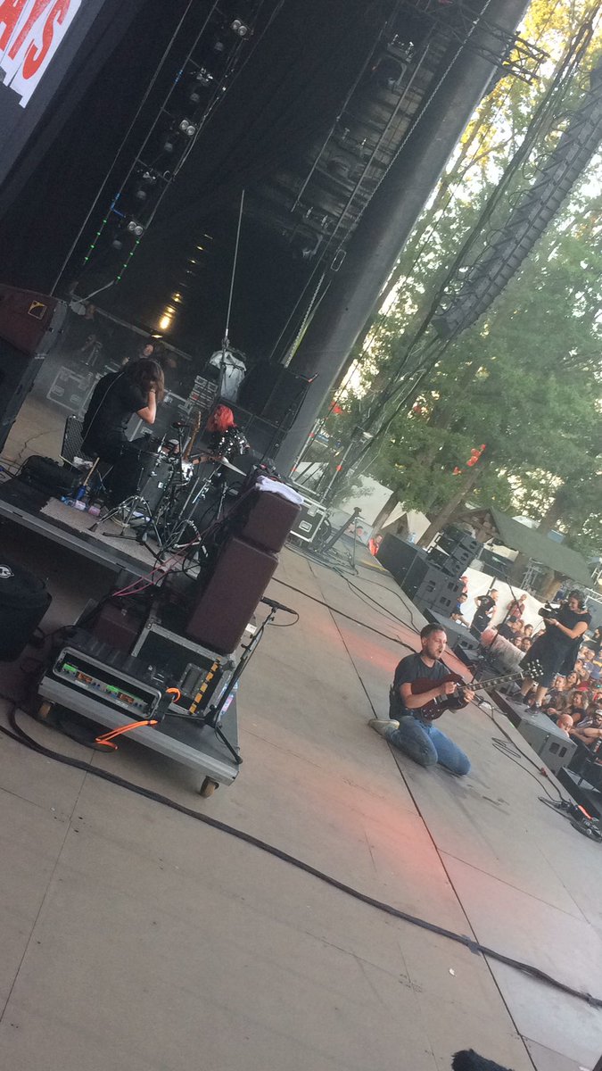 SandraLongLegs's tweet photo. Today’s show @Rocco_Festival . Sweaty set . Good vibes ! (&amp; awesome catering said Josh again) @thesubways #OnTourWithTheSubways #TheSubwaysSummer2019 https://t.co/rjl50jlqov