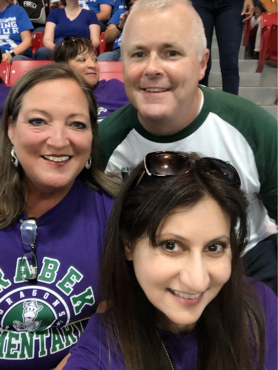 RDE_Dragons's tweet photo. 2019-2020 is off to a great start! Thanks @FBEF_FBISD @FortBendISD @poetaliofficial #fbisdconvocation19 https://t.co/TRor5OuvPc