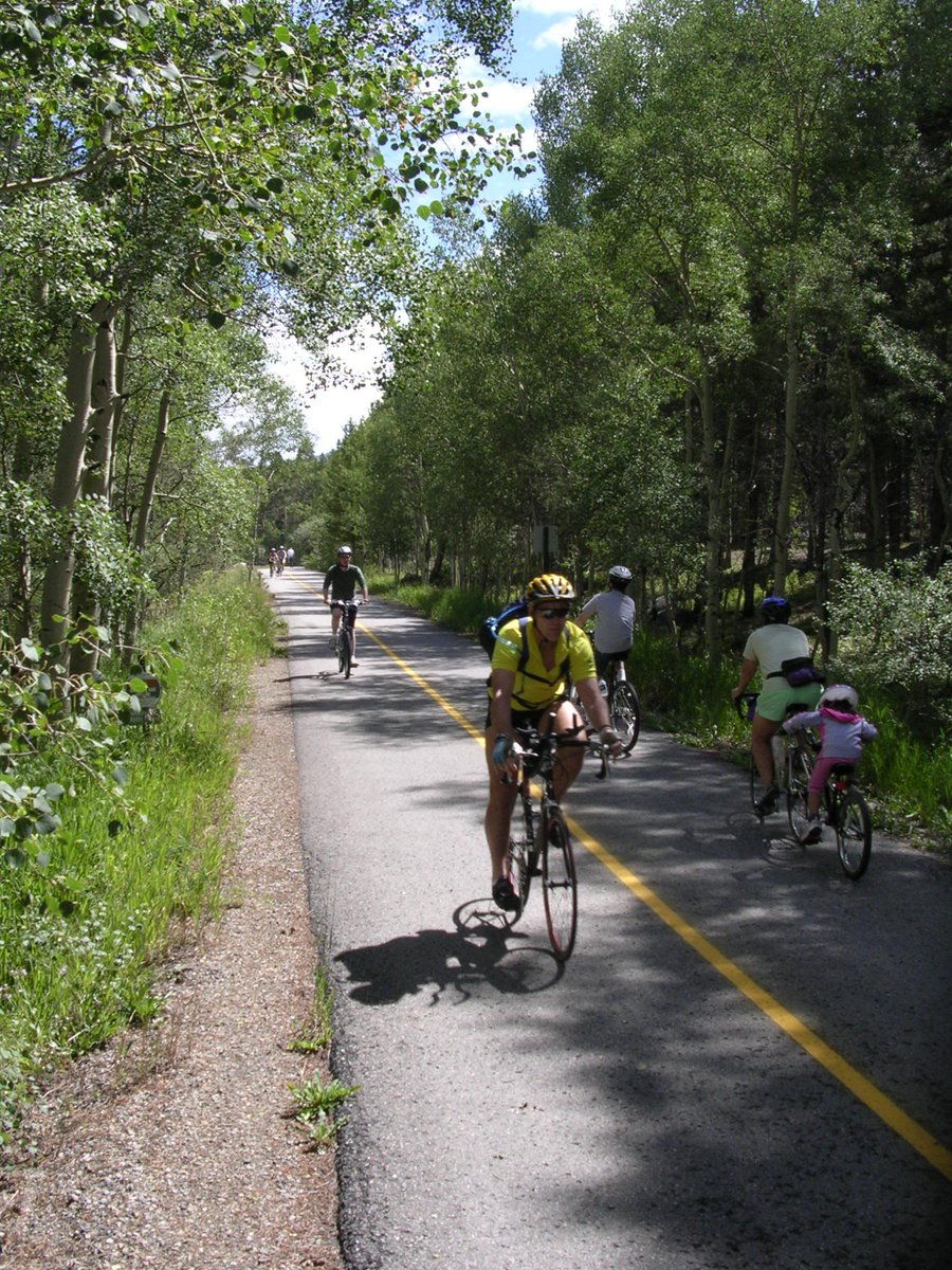 SummitCountyGov's tweet photo. We want your opinions on the Summit County Recpath System and Dillon Reservoir Recreation Area. Tell us what you think! #recpath #SumCO @DenverWater @TownofFrisco @townofdillon @tweet4trails @WhiteRiverNews  https://t.co/CnCIR8TVwt https://t.co/moPr7japv3