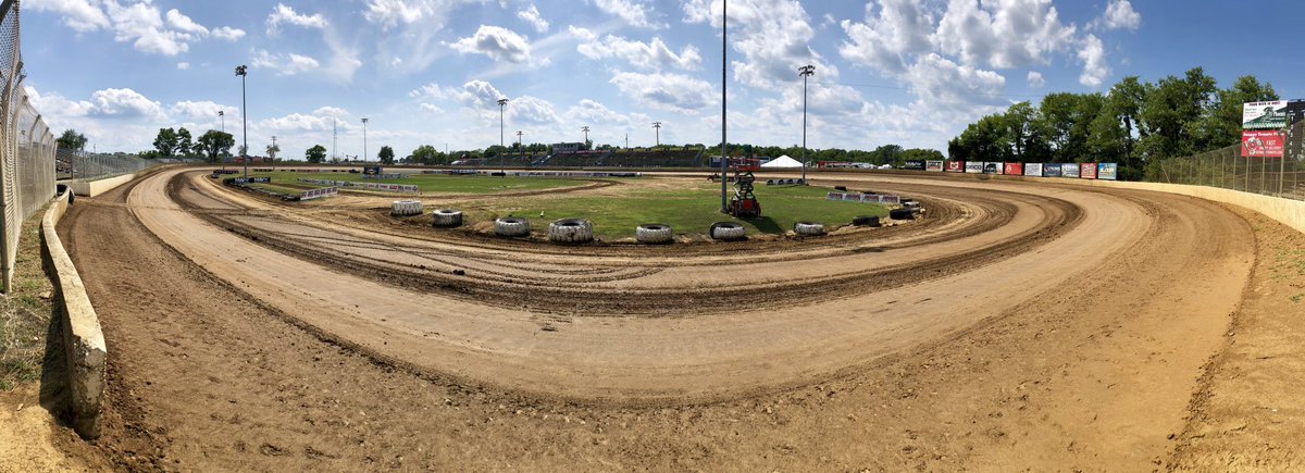 bobdillner's tweet image. Back to some bad to the bone racing tonight with @lucasdirt @FlorenceSpdwy - it will be a taped delayed broadcast on @MAVTV. #MoreShortTracks